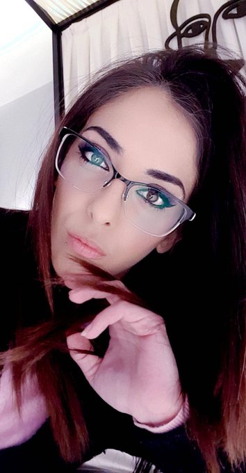 Buen d&iacute;a amores  Cuarto d&iacute;a en Madrid.... ya me queda poquito..  hasta el s&aacute;bado trabajando https://t<a href="/tag/mvsales"class="tags"><span>#mvsales</span></a>