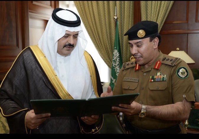 FAHAD_N_ALATEEQ's tweet image. 🔴 بعد مشاهدة المقطع التوعوي من قبل سعادة مدير إدارة مرور منطقة حائل العقيد / دحيم الشبرمي طلب بتكريم الطلاب القائمين على هذا العمل التوعوي بإدارة المرور ..