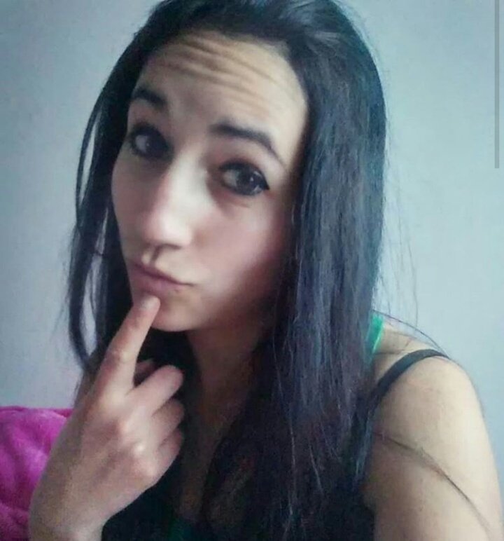 beita_yo's tweet photo. Ven, despacito, suavemente acércate y deja que tus labios rocen los míos. 
No digas nada, sólo bésame. 
Dejemos de ser un "tú y yo" ,para acabar siendo un "Nosotros" 

#Ñoñerías #Cositas #Besos #DejarseLlevar #Así #SinMás #HastaLuegui #CosasVarias https://t.co/DP3AYzBais