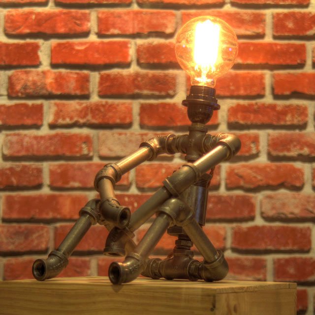 Croutique's tweet photo. Larry the lamp makes a great desk, office or home piece
Find it and other fellow lamps here 💡💡💡>> 
https://t.co/4huwBAIFXF https://t.co/96wbS989xt