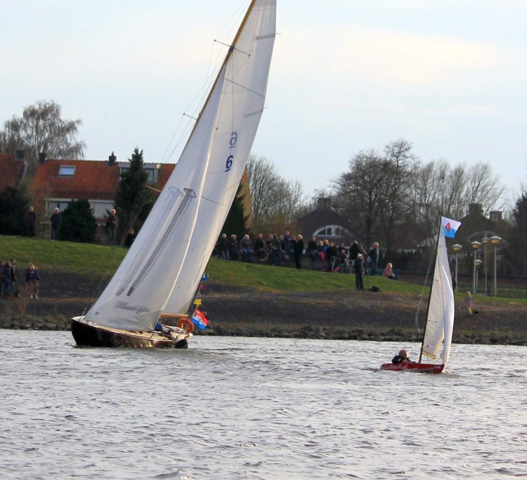 #Hakahala <a href="/BerrydV/">Berry de Vries</a> <a href="/sailkampen/">Sail Kampen</a> nog meer foto's op de facebook site van de Vijf Gebroeders met dank aan @HielkeRoelevink