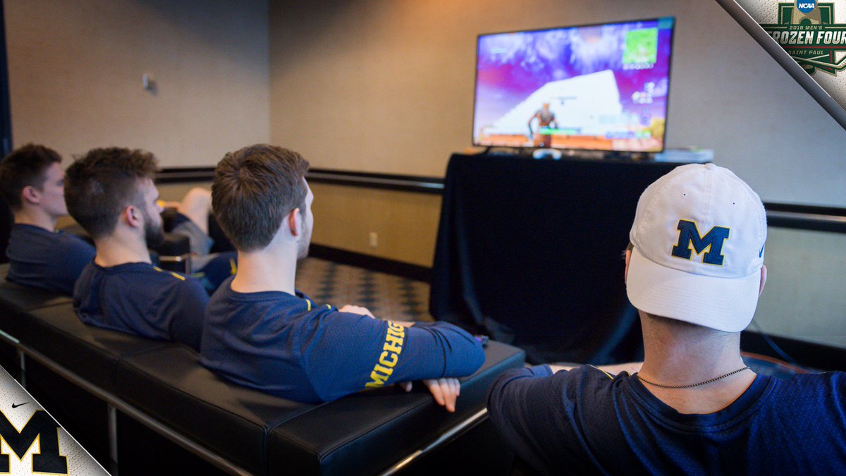 umichhockey's tweet photo. 📸: 🏓 🎮 🏒

#GoBlue // #FrozenFour https://t.co/1jIGFi6sa1