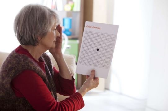 Age-related macular degeneration is a leading cause of blindness worldwide. Learn more about it in today's post. bit.ly/2pfwoBq