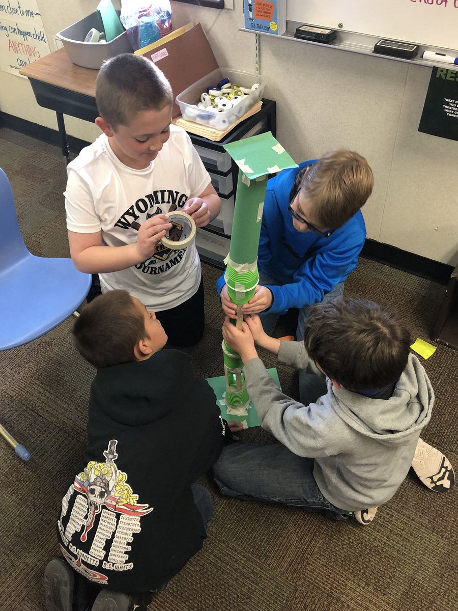 MsPark_GPE's tweet photo. Using the engineering design process in a mini-tower challenge. https://t.co/MyNOIftVA0