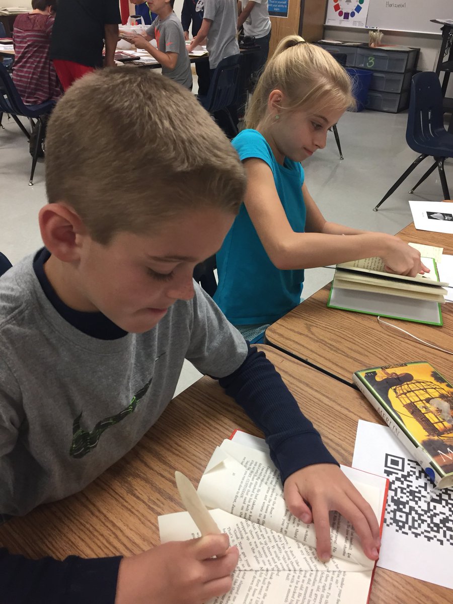 mayfield2220's tweet photo. First day of making book sculptures. @BridlewoodES https://t.co/IcDUPLCcHC