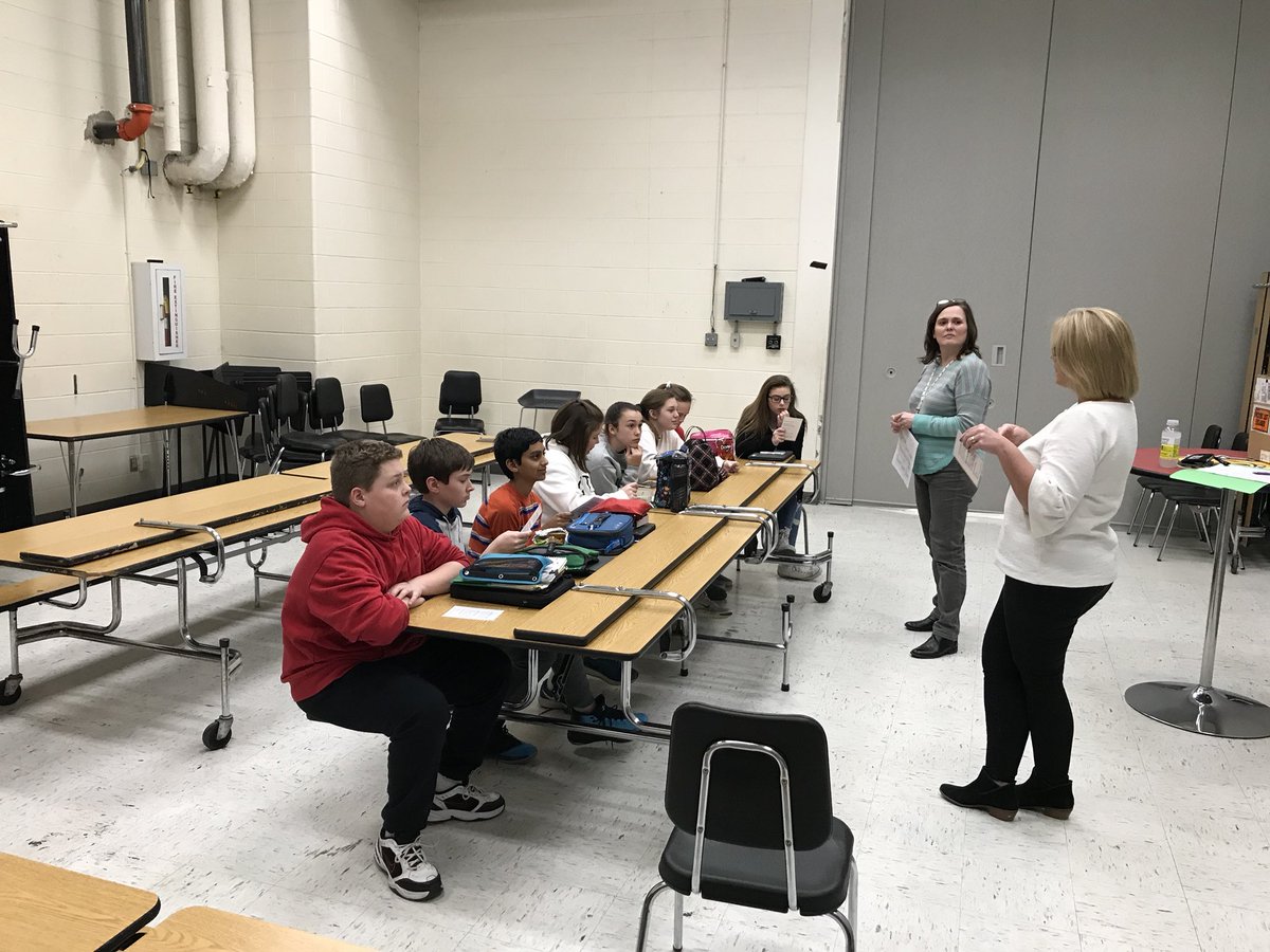 rotoloms's tweet image. Our @CounselorRms are getting  @rotoloms PAG students ready for #stepup2025. Awesome student leadership and collaboration with counselors and mentors. Visits begin next week. #thatsrotolo @BPS101 @lws_principal  @HCStormSchool @agsschool101  @HWS_BPS101 @JBNelson101 @JeffModaff