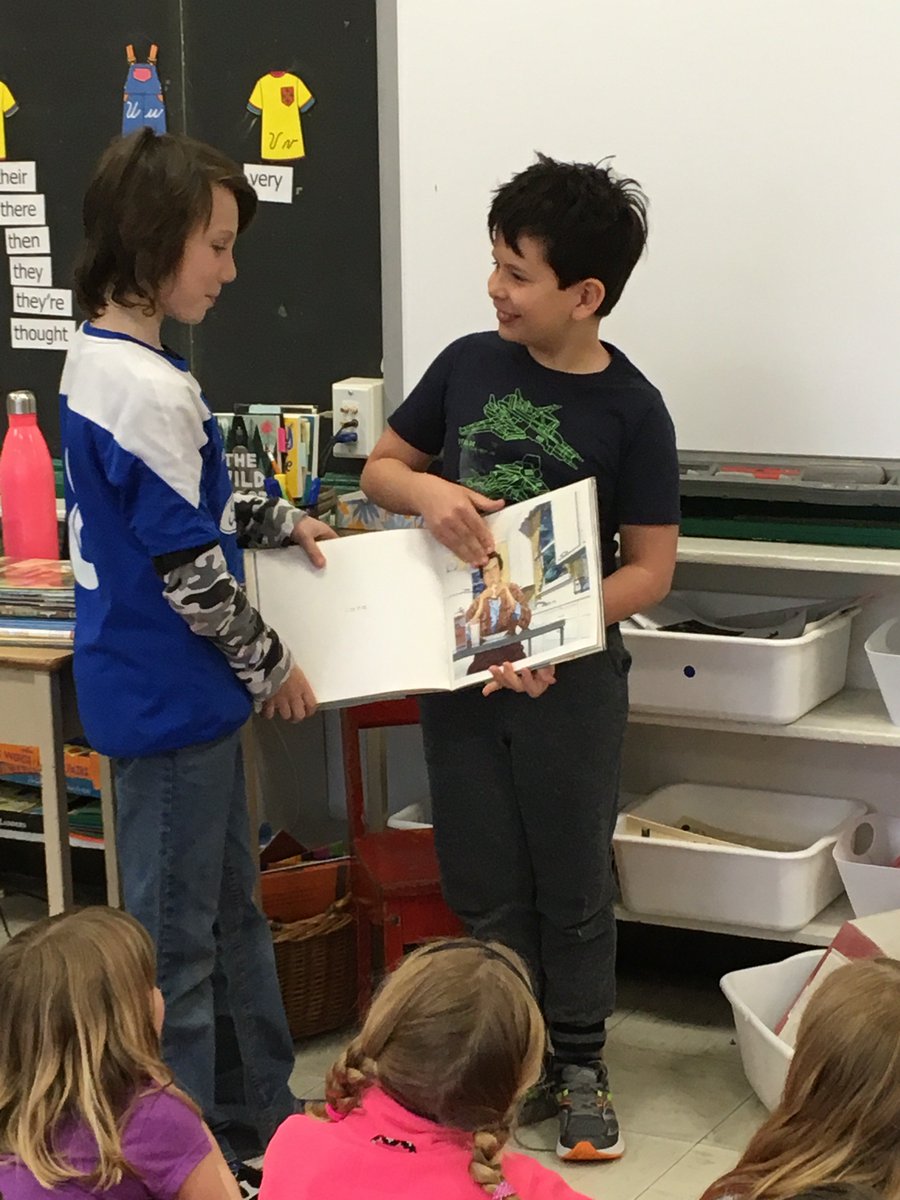 Ms_EMcCann's tweet photo. This morning @2_3RideauRhinos had fun reading these wordless picture books together- special thanks to @KFPL π once again π #sharingstories #everytimeisdifferent #readingisthinking #guestreaders https://t.co/rU4kQIBLNu