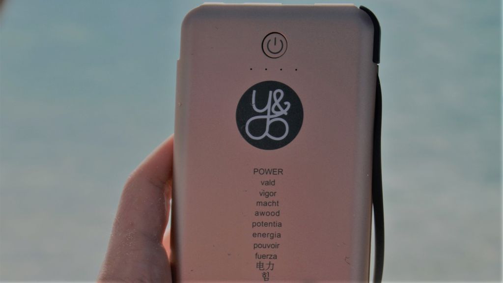 yipandbeep's tweet photo. When the Spring arrives, and you need some charge – who you gonna call? 😉

#Spring #Sunny #PoweredByPositive #PositivePowerBank #Positive #PowerBank #Power #YipAndBeep #YB #Yip #Beep #Holidays #Vacations #Vacation2018 #Beach #Swimming #Resting #RnR #Relax #Chillax https://t.co/7guW6o8xb6