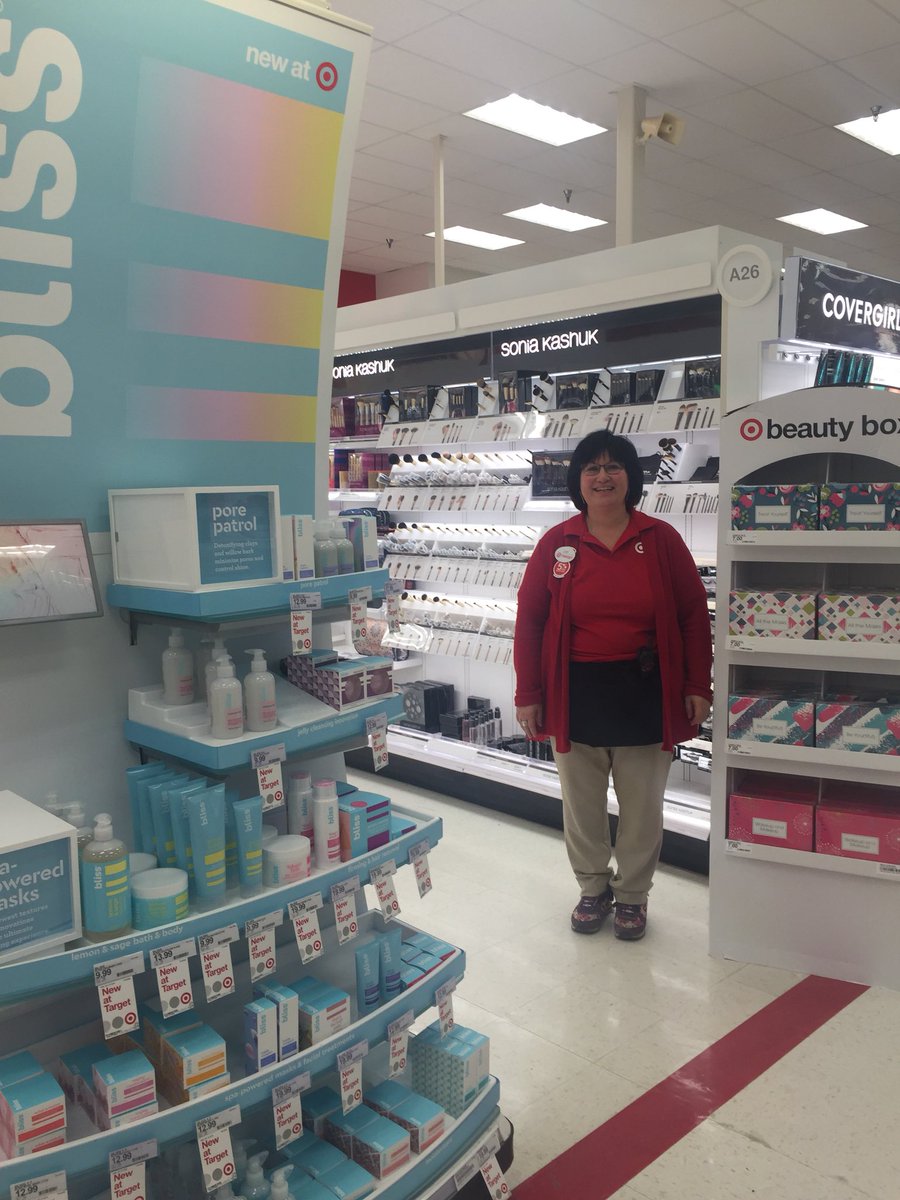 Come see beauty TM Lori to get your beauty box before they are sold out! #beautybox <a href="/Target/">Target</a> <a href="/ashleysunYYC/">Ashley Sunderland</a> <a href="/ButrynMatt/">matt butryn</a> <a href="/MaggieThaden/">Maggie 🌻</a>