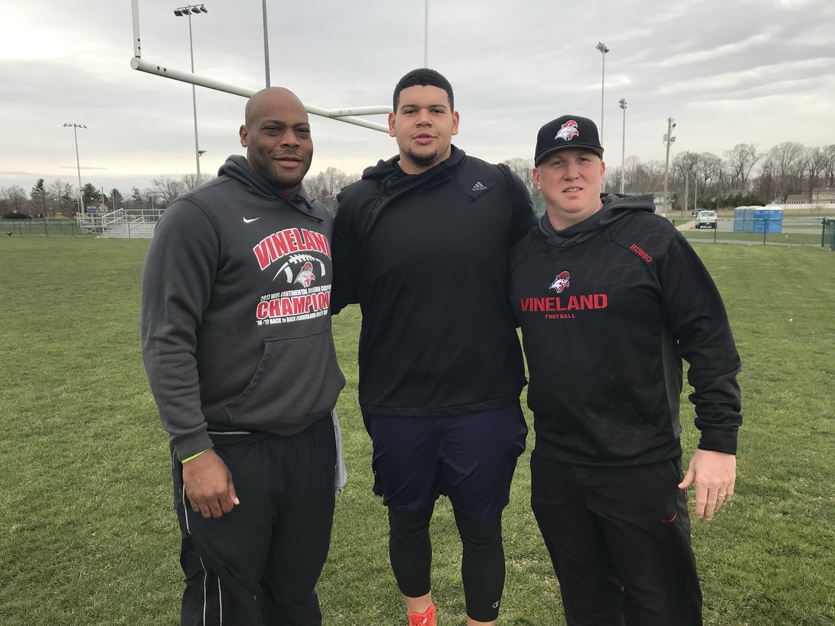 VinelandFB's tweet photo. Falcons and 49ers in Vineland working out Jamil Demby! https://t.co/YfAF3AbUXa