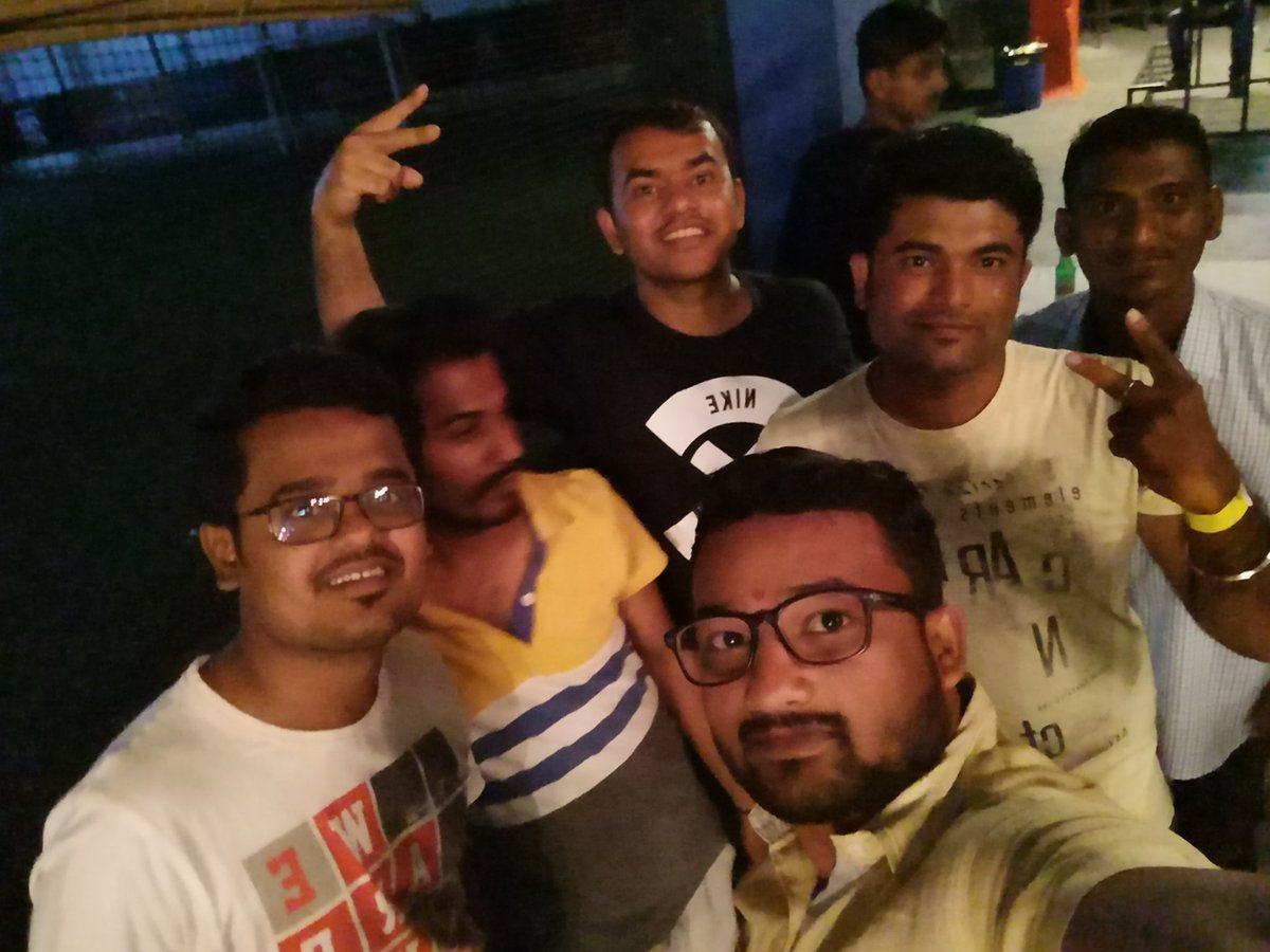 PANKYAAA_'s tweet image. Last night, #JUVRMA game with lads @DnyaneshwarGk7 @ShriNirpankar7 @krishkolekar and #Kunya at @aufside_hotfut