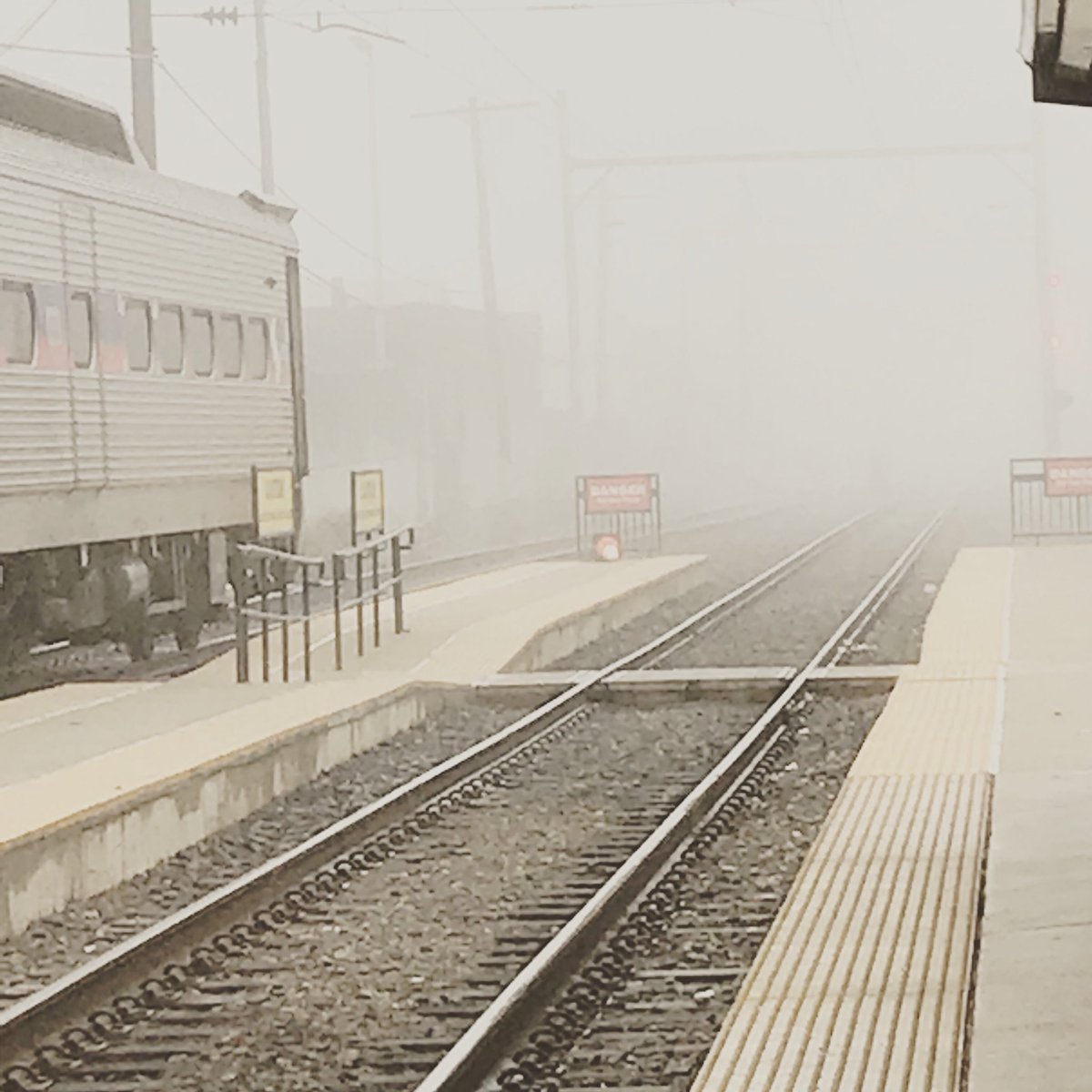 #lamiavitaaphilly 50 sfumature di... no non si vede che un unico colore... color foggy #fog #nebbia #winter #spring #philly #usa2018