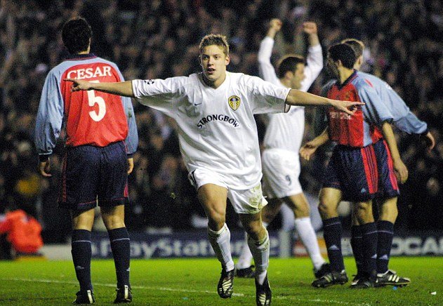 Ybi 17 Years Ago Today Champions League Quarter Final First Leg At Elland Road Ian Harte Alan Smith Rio Ferdinand Leeds 3 0 Deportivo La Coruna Lufc T Co Sobc1biae9