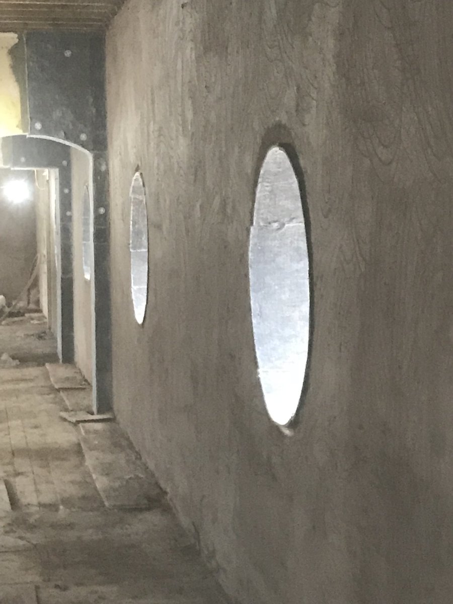 cannett7's tweet photo. Round windows easily insulated with #spaceloft #aerogel insulation #superinsulation #thermalbridgesolution #fabricfirstconstruction https://t.co/UDc0U4hcfe