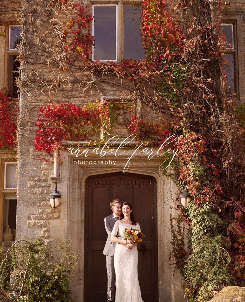 AnnabelFarley1's tweet photo. ππ Autumn provides a stunning backdrop to Kate and Matt's wedding memories @HydeBarn #wedding #weddingphotography #Cotswolds #hydebarn https://t.co/JJyie1t8QF