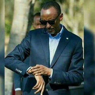 GloriaHategeka's tweet image. Leadership is not about titles, positions or flow charts; it is about  one life influencing another. Thank you, Your Excellency President #Kagame for influencing our daily life. #Grateful #ProudlyUmunyaRwandakazi 🇷🇼