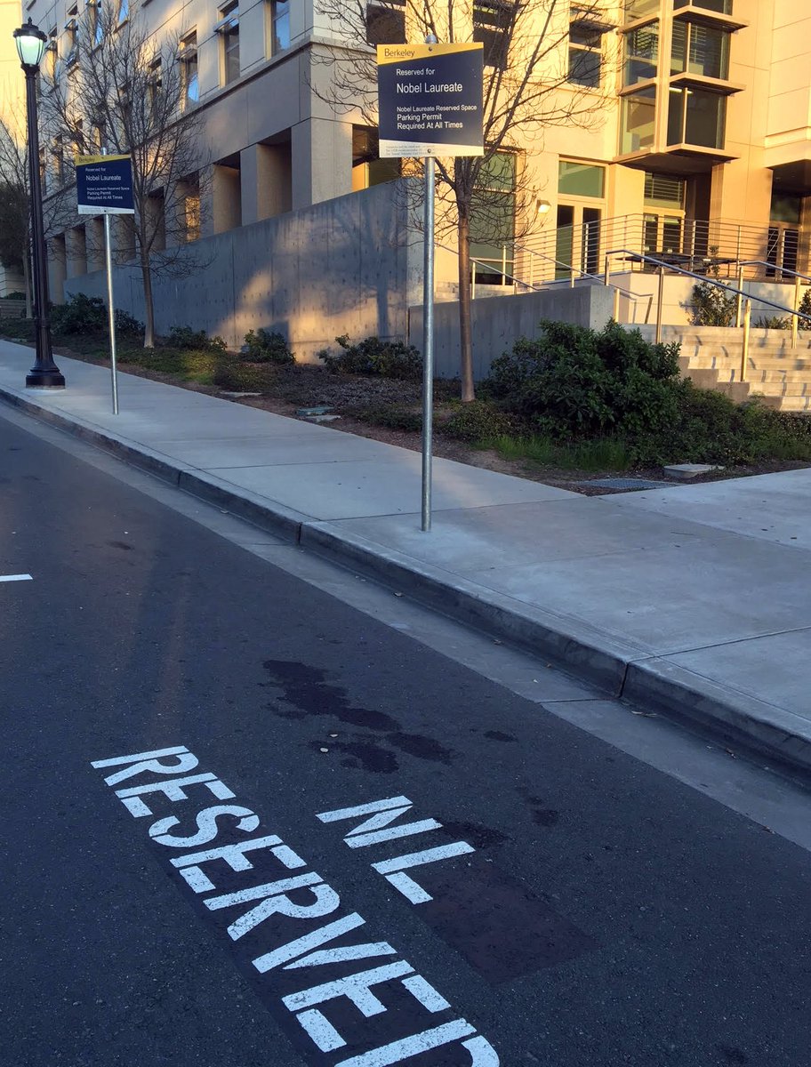 MartinVetterli's tweet photo. Parkings for @NobelPrize Laureates in #Berkeley vs. #Lausanne (clearly, in sustainability, #Lausanne is ahead of #Berkeley;) #BikesVsCars @EPFL @EPFL_en @agepoly https://t.co/4uibEq3xAf