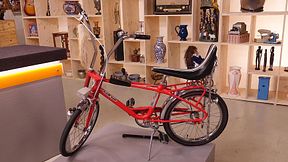 Da verkauft einer das Radl, das ich als Bub nie haben durfte. Wir haben "Higriser" dazu gesagt. Sprich "Haireisser". Hat sogar einen Fuchsschwanz! Wieder nix! #bubentraum gesehen auf: videomapster.com/programs/zdf/n…