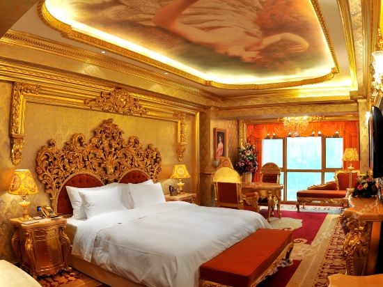 Back from holidays in a 7 star luxury hotel? It's time to get to work, but don't forget to buy some OPC! Don't miss out on this exclusive symbol of wealth. 1% coin, the #cryptocurrency emblem of #wealth and #luxury. #ICO live now.