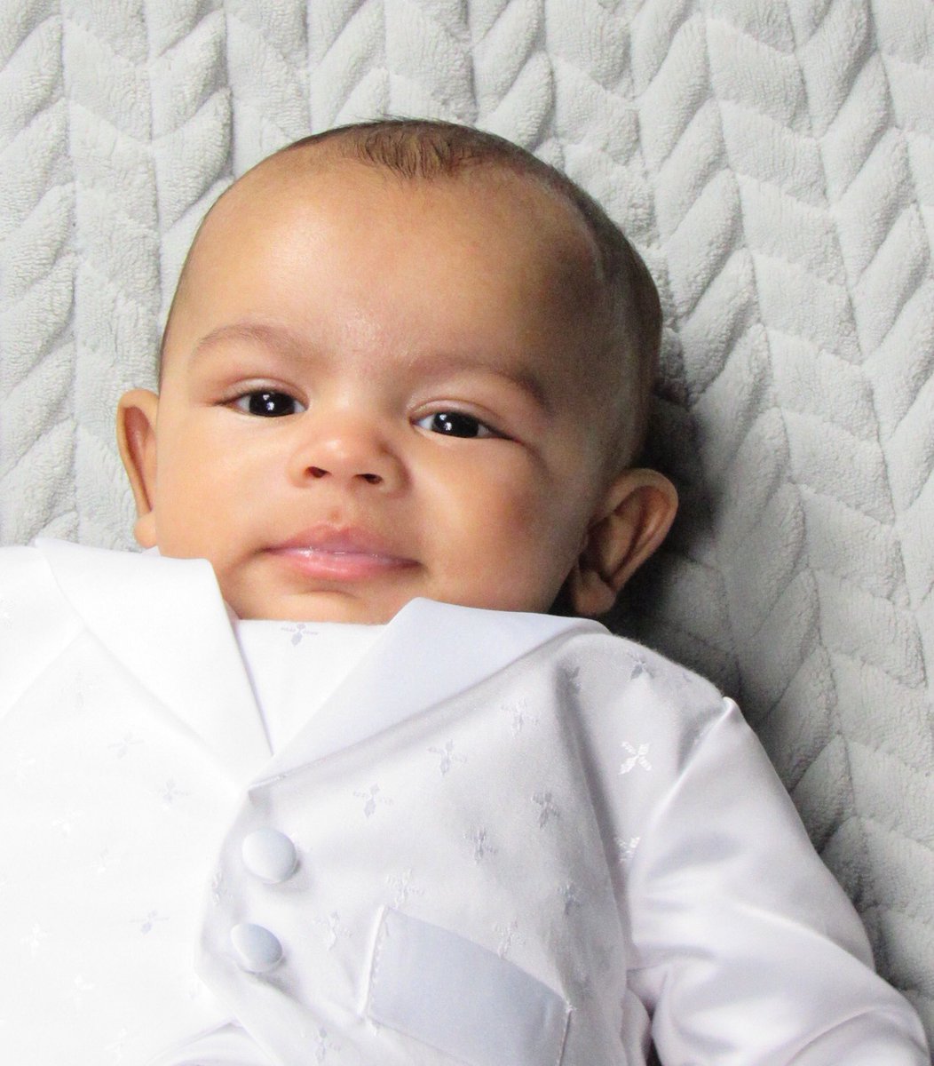 ShaysVision's tweet photo. Christening photos ✨❣️ Book me for your photos‼️👈🏼 #photoshoot #lovely #happybaby #detroitsupportdetroit #detroitphotography #downriverphotographer #detroit #westside #family https://t.co/J0yks4QX0f