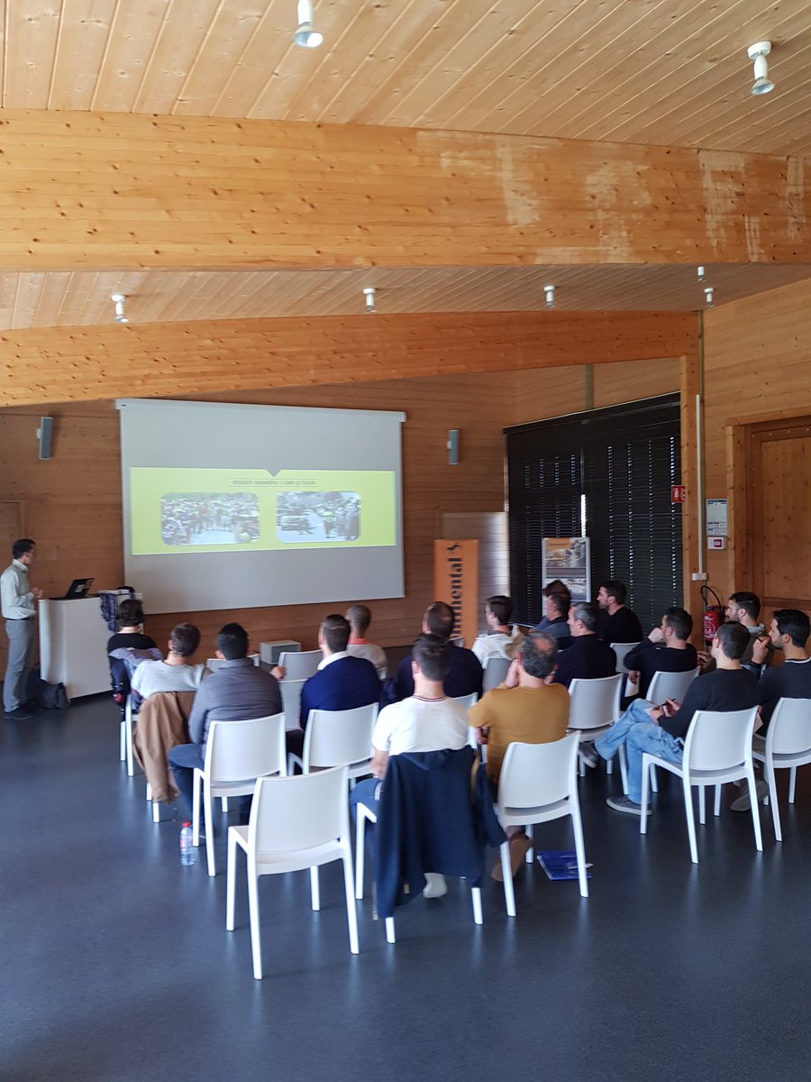 TristValentin's tweet photo. Début de la formation sécurité routière avec #lespilotesRP et #lacaravanedutour @amaurysport @LeTour Merci @Continental #Cyclisme #efcam #securiteroutiere  @toffriblon @ThierryHUPOND @DuqueLeoduque @stephauge64 @Jeronimo38 @JeremieGalland @flovuillaume  @S_Scheirlinckx https://t.co/hq09hs2KnB