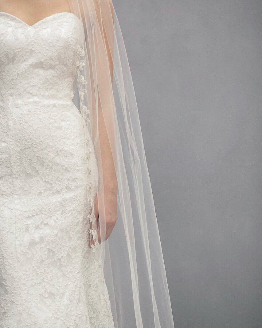 rothdesigner's tweet photo. Bloom, baby, bloom 🌸
Our Orchid gown 🙌
Make sure you join us on April 21st, for the ‘I Love, Love’ Sample Sale and be part of the great giving back from your heart sale ❤️ For each gown sold, one will be donated for @BridesAcrossAmerica! All wedding gowns range from $250-$500 https://t.co/ikT2cDMUDu