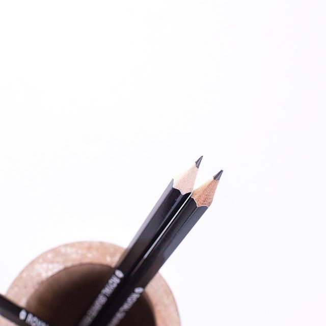 AdornMediaGroup's tweet photo. Raise your hand if a good ole written to-do list is your thing 📝 Whether you like yo write down your boss tasks or keep them virtual, let us know how you stay on top off the hustle? And if you need a little extra help finding the best strategies - sh… https://t.co/N5Y5l2vQT5 https://t.co/zAlAd7mLEz