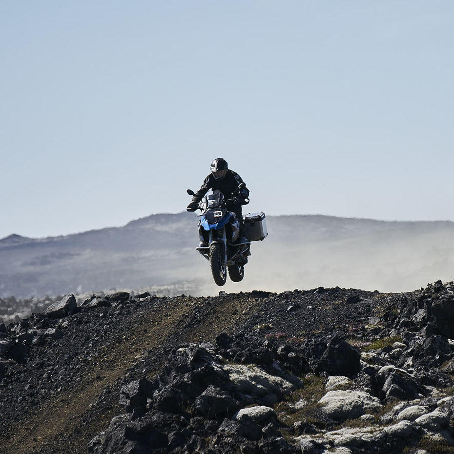 BMWMotorrad's tweet photo. Cruising over humpday with ease on the R 1200 GS! 

Who is going for a midweek ride?
#spiritofGS https://t.co/CbHJjaeJc7
