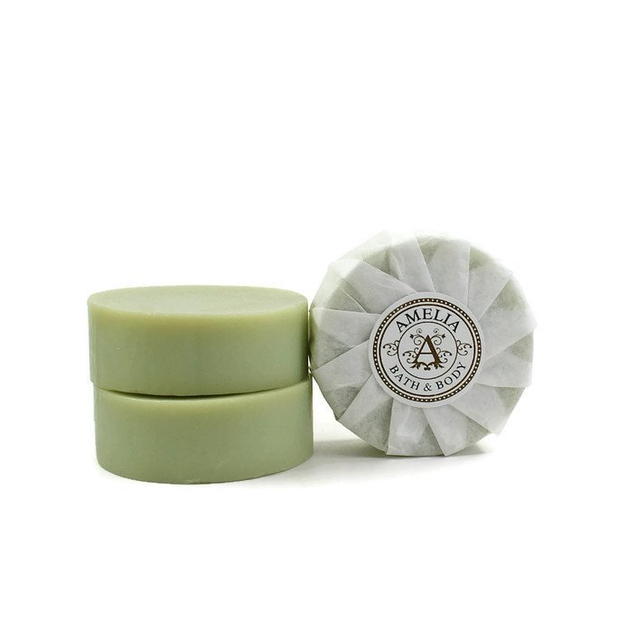 AmeliasSoapCo's tweet photo. Rosemary Mint Herbal Soap https://t.co/aHUxSIZSxB via @Etsy Natural Soap, Mint Soap, Vegan Gift, Essential Oil Soap, Rosemary Soap, Luxury Gift Soap #herbal #handmade #soap #IntegrityMaDay @RTDNR @FameRTR @DNRRTz @EtsyRetweeter @HandmadeHour https://t.co/H9uavK3Axu