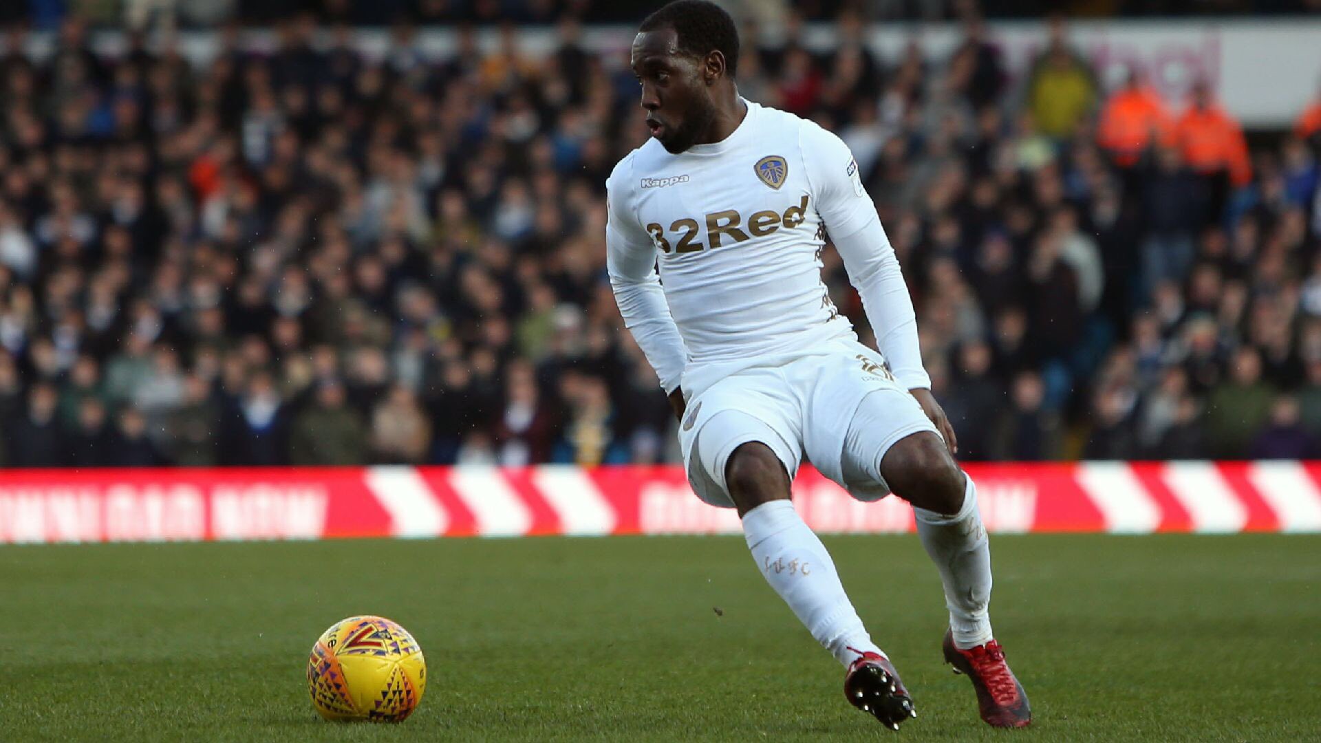  | Happy Birthday to defender Vurnon Anita who celebrates turning 29 today! 