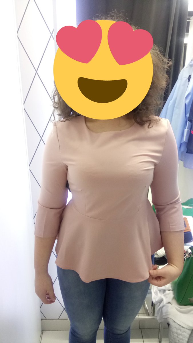 MilliBobby's tweet photo. Когда у тебя др и ты питаешься выбрать подарок, от мамы😘😘😘😘😍😍😍😍 https://t.co/rd4BnMIlTS