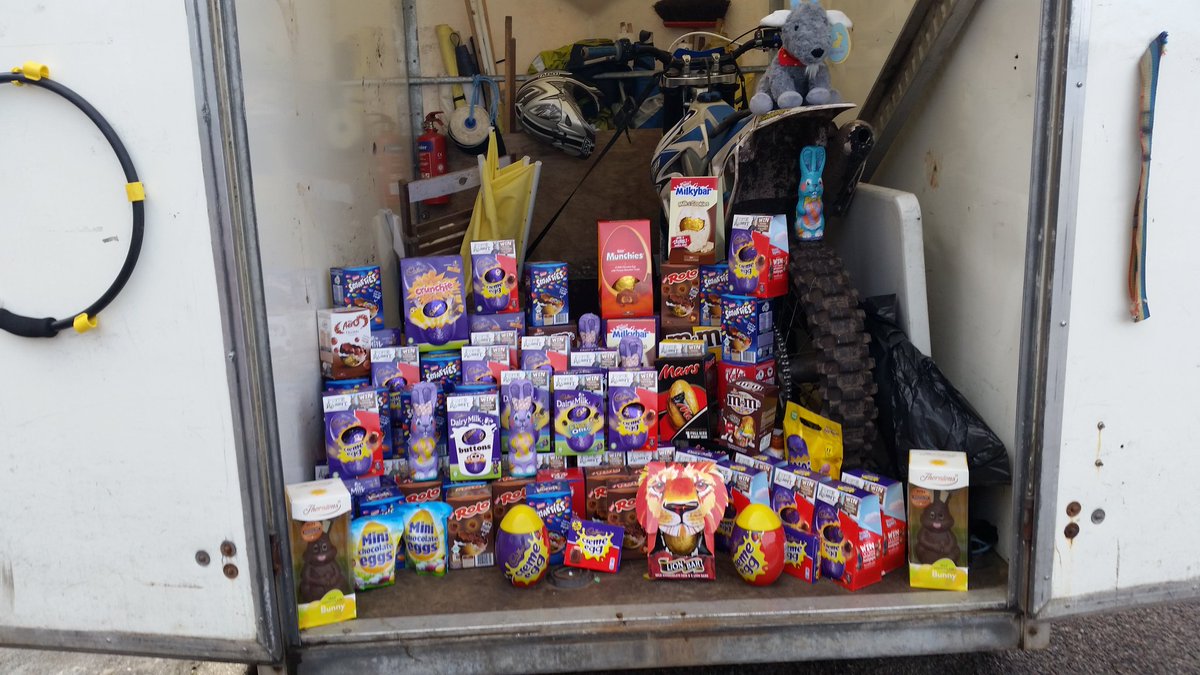 ElginEndurance's tweet photo. After the busy weekend in #Lossie forest the EEC bunny put his Doc's on and assisted by Frances was happy to go and deliver items on your behalf to both the Children's ward at Dr Gray's Hospital &amp; 'Aberlour Childcare Trust/Moray Youth Point' in #Elgin.
#MoraySpeyside https://t.co/SlmcmGCkpq
