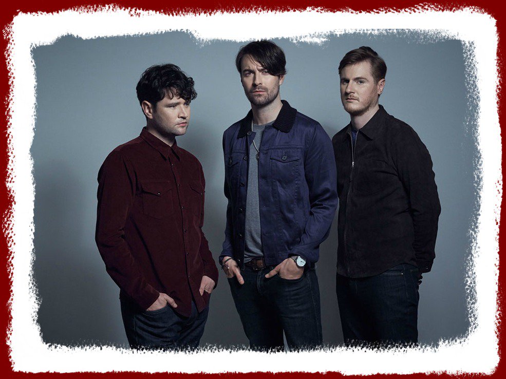 BBCTheOneShow's tweet photo. If you're at that point of the week when you're fancying some fantastic live music, then join us tonight when @thecourteeners will be serving up just that. 👏😎 https://t.co/EJChJ4UQkU