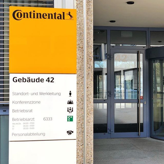 #42 Wahnsinn - was für ein #Kommittment der @Continental #Regensburg Geschäftsleitung zum #LocalEvergreenTeam ... und damit ist nicht nur die geniale Hausnummer gemeint ;-) #goDigital #Netzwerk ift.tt/2HakAsK