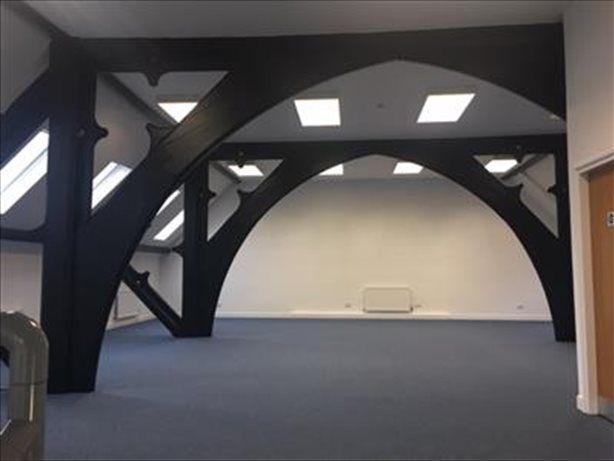 NovaLoca's tweet photo. #CommercialProperty from @ehB_Commercial - Open plan #office accomodation within a former Church in #LeamingtonSpa, which was converted in the 1990s and now forms part of an award winning office development https://t.co/1dtc4YM2nS https://t.co/UetGbcYKgP