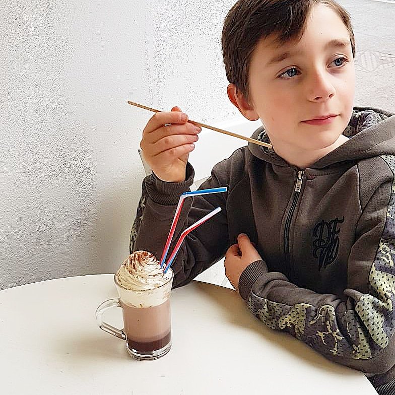 vdeliciouscake's tweet photo. Kids ❤ us too..
Kids who eat a Plant-based diet are special💖because they have to deal with a lot of pressure in schools and the unhealthy fastfood industry.

Plant-based  kids R O C K 😎😎 #vegankids #veganfoodsare #vegan #bakedpastries #plantbasedkid https://t.co/y4zLFxT4jX