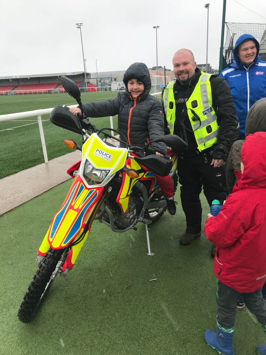 PSOSNWEdinburgh's tweet photo. Operation Orbit PC's Sarah and Tony popped into @Spartans_CFA to show off the new off road bikes #operationsoteria #operationorbit https://t.co/oS1lFWBe3f