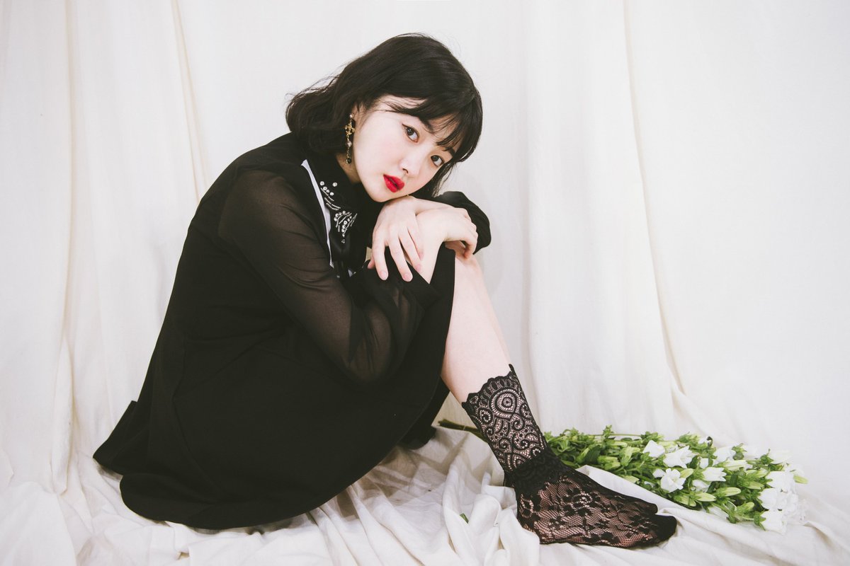Mariposa_ST's tweet photo. 마리포사 RT이벤트🦋
나비 날개를 닮은 카라와 리본이 로맨틱한 원피스, 나비카라ops!
RT해주신 한 분께 나비카라 원피스를 보내드릴게요!

이번 주말에 추첨합니다😘 https://t.co/YOtQEPsHAS