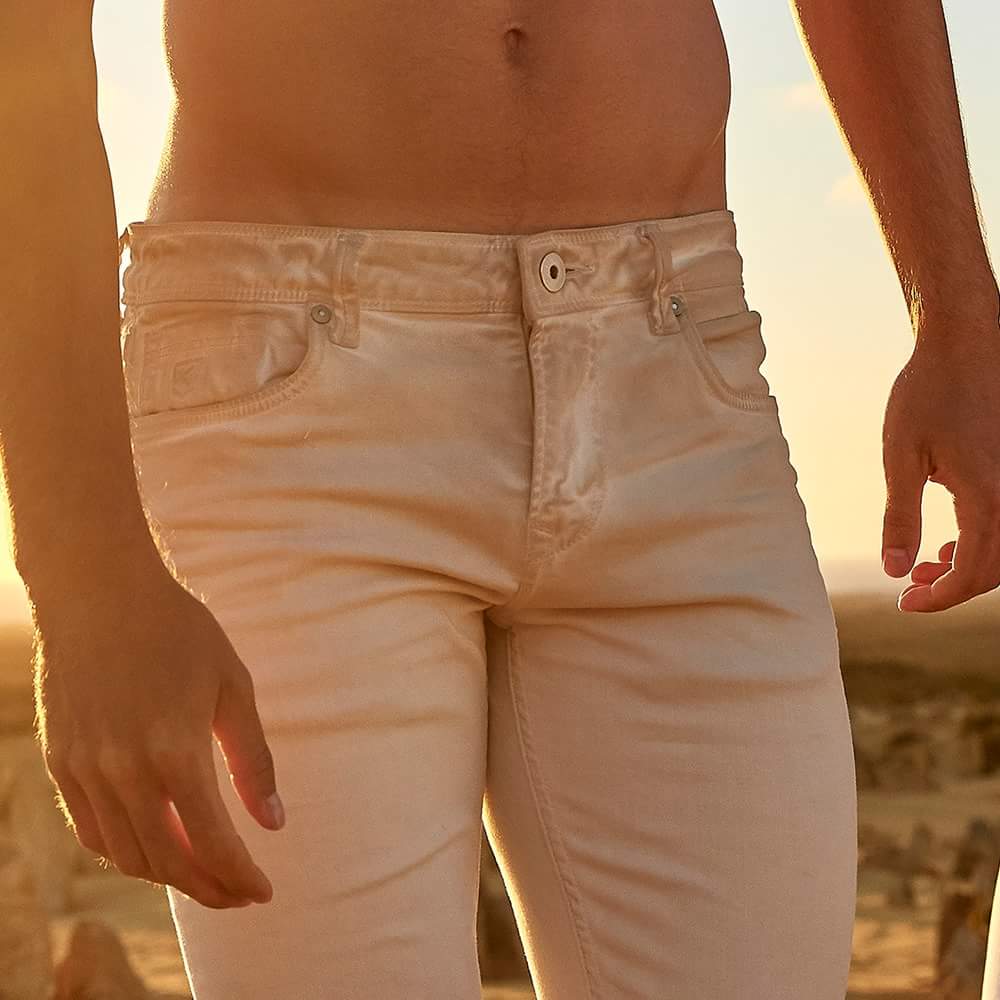 Killer_jeans's tweet photo. First light of the Sun, Printed on your Denim. 
Killer’s Sunwashed Collection available in stores

#ThisIsUs #ShadesOfSun
#SunWashed #KillerJeans https://t.co/auyBZJmPIC