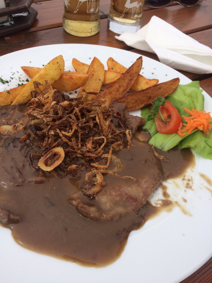 wines_ani's tweet photo. What a beautiful day in Alps!
Austrian food#Austrian wine#zweigelt#Steak#cheers 🍷 https://t.co/M3I0Skcjsd