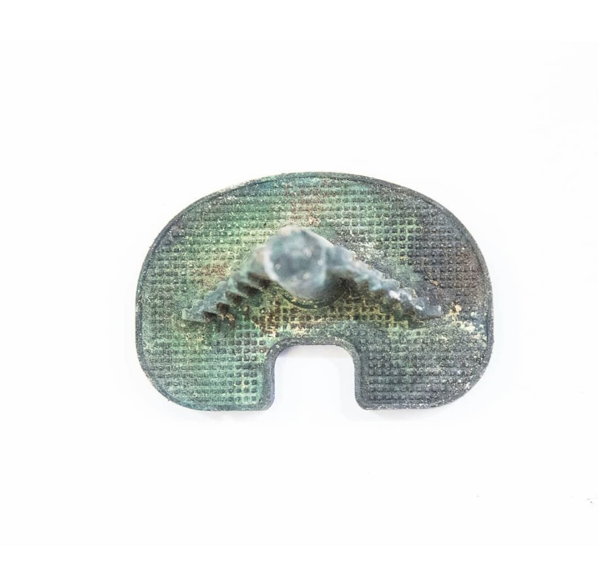 MaynCreative's tweet photo. "Knee Replacements" @harrylloydevans #instagramtakeover."Both implants were taken after cremation.They will be collected by a Dutch company called 'Orthometals', located in Holland and melted down for recycling." https://t.co/oVeu2E8S1x #availableforcomission #emergingtalent https://t.co/fmlwr03rxO