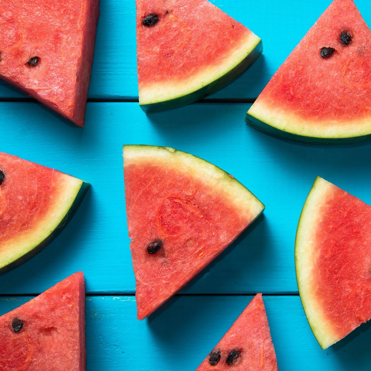 10 Hydrating Foods That Are Almost As Good As Drinking a Glass of Water. buff.ly/2uRbYoa #antiaging