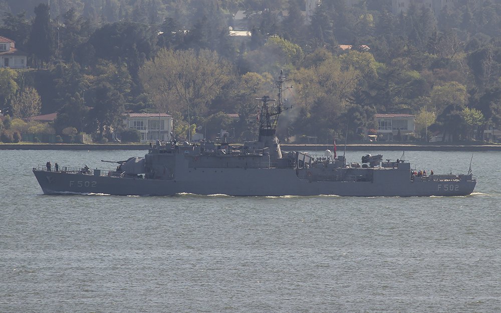 zaferbuna's tweet photo. F502 TCG BANDIRMA
#turkdenizkuvvetleri #tcgbandirma #f502 #donanma #turkishnavy https://t.co/i0wkMu1yoe