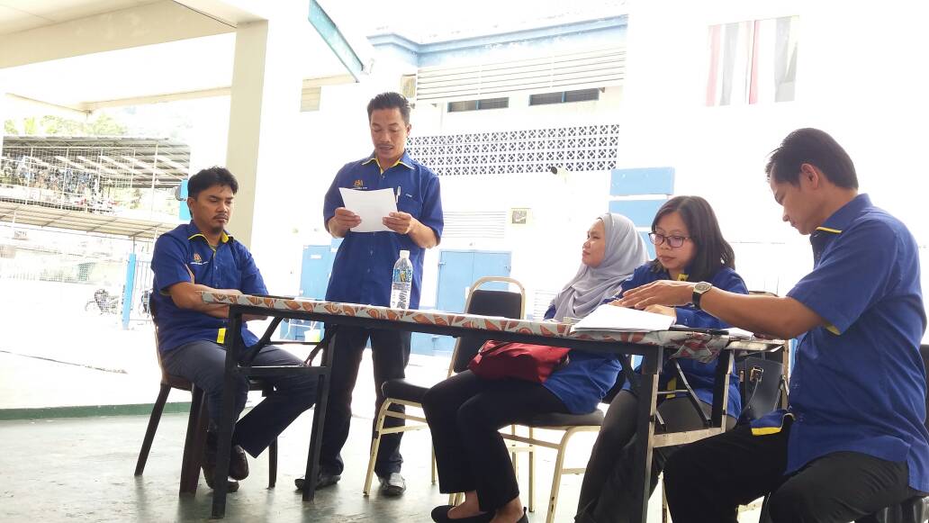 MzainieM's tweet photo. Lawatan &amp; Taklimat Sebutharga Bagi Pembaikan Kerosakan Bumbung Serta Kerja-Kerja Berkaitan IPD Ranau Akibat Dari Gempa Bumi.
@AdtoIr @haslina_salim @Anne_ers @TahirKuba @SP50J_PPK2Sabah https://t.co/z2dYa7ZgIB