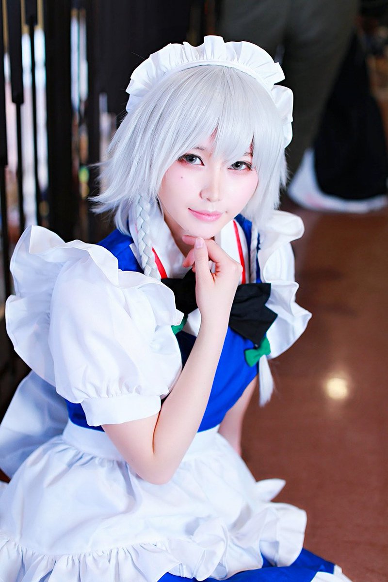 新妻えいむ 記念すべき初東方コスは咲夜さんでした 次はねこさくやか小悪魔かもこうしたい 東方project 十六夜咲夜 東方project ガタケ ガタケット156