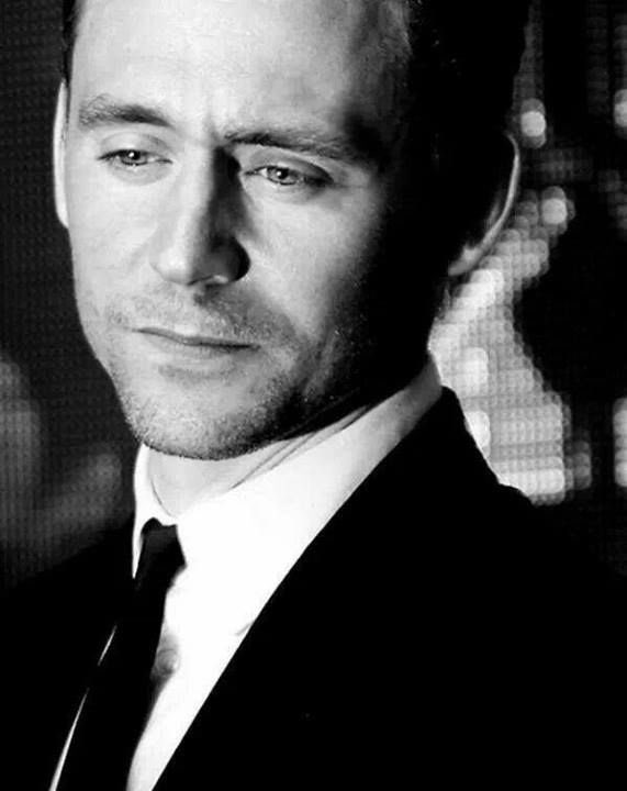 binestom's tweet image. Just because.
#BlackAndWhiteAppreciationClub 
#TomHiddleston
