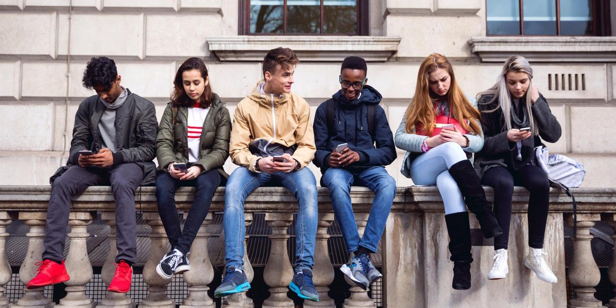 relationshipone's tweet image. Connect with your customers on their terms, with #ContextualContent. See how you can use branded content to make mobile messaging work for you. Take a look! rlshp1.com/By81