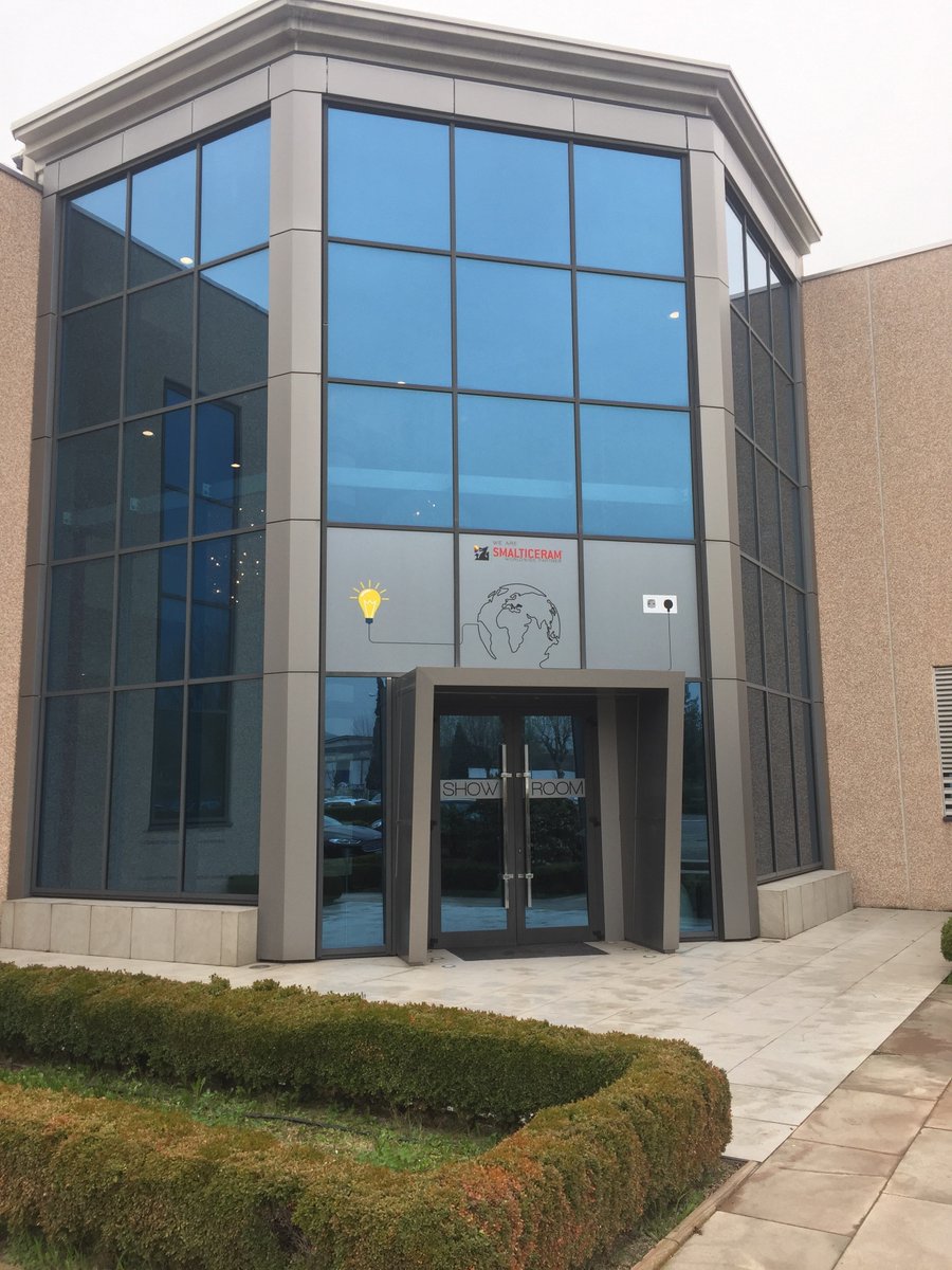 2° Day of Smalticeram Meeting 2018
#WeareSmalticeram #showroom #MadeinItaly #tiles #colors #team #exposition #Meeting2018 #people #ceramic #design
#world #ideas #trends