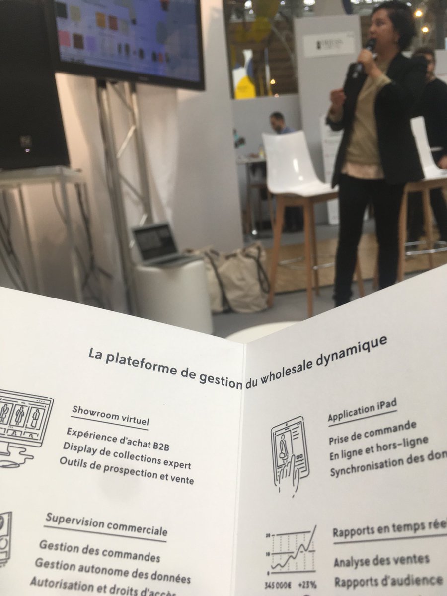 NeodoxaMerch's tweet image. Le WhoSale dynamique expliqueé par @LeNewBlack au #salonTraffic en ce moment !