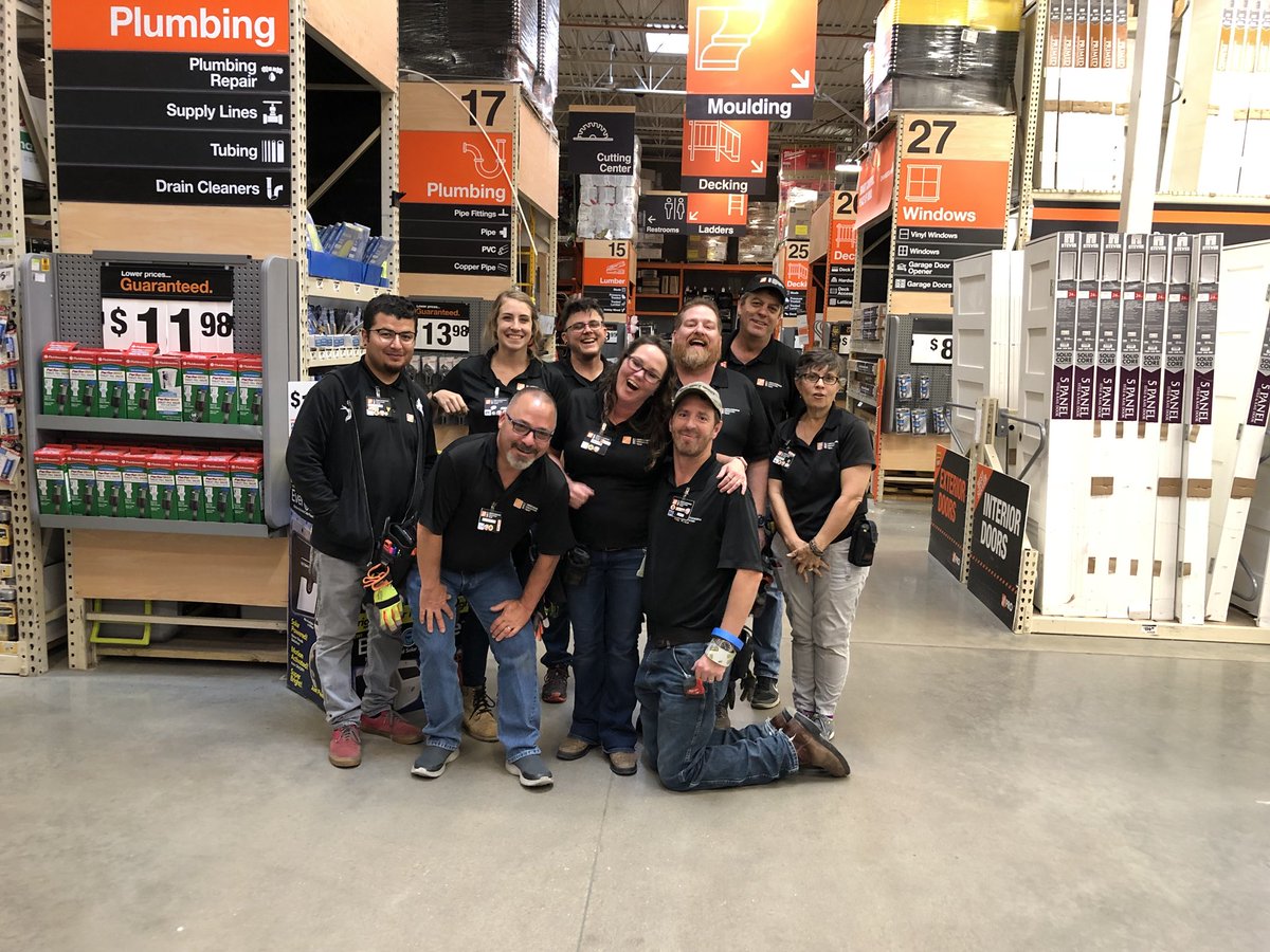 schroeder_met22's tweet photo. What a crew we have, having a blast and working hard at the same time. Blessed to work along side and learn from all my peers! @SchweitzerRoger @chance_lowry https://t.co/dVdPyAK9gc